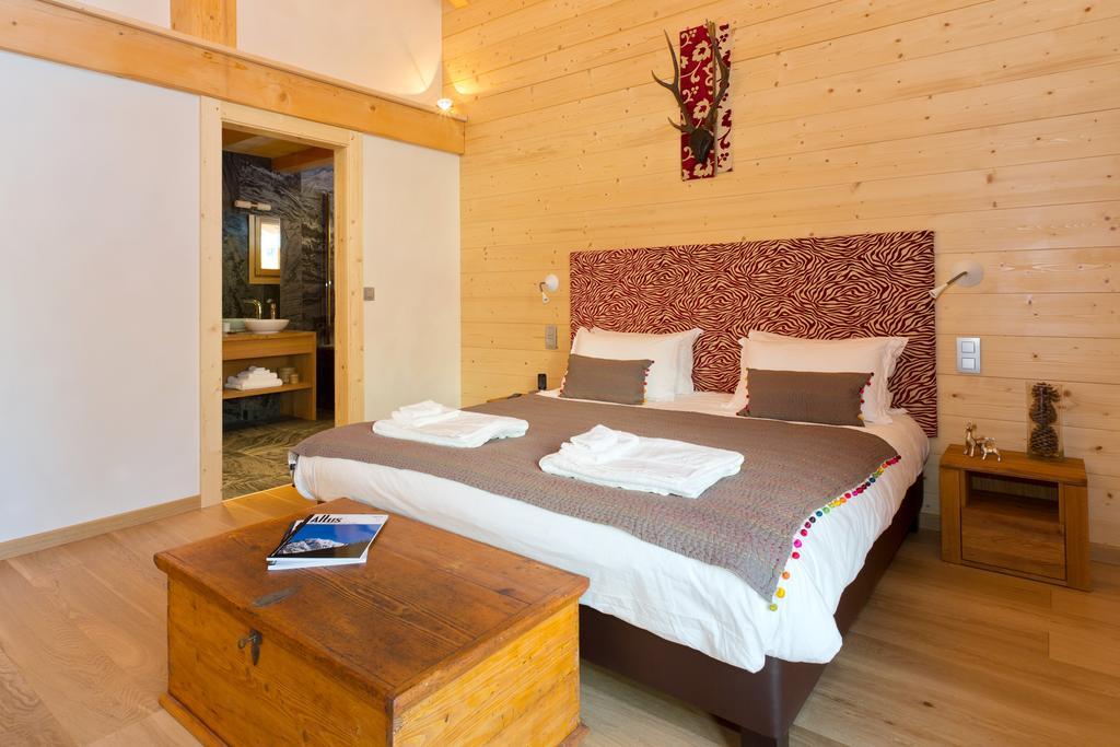Chalet Isabelle Mountain Lodge 5 Star 5 Bedroom En Suite Sauna Jacuzzi Chamonix Zimmer foto
